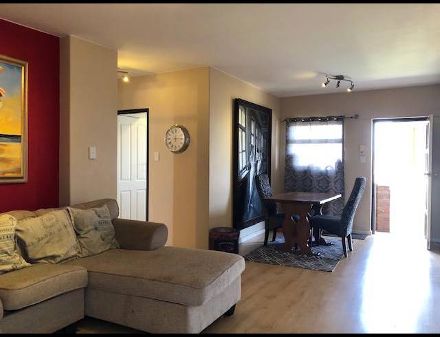 1.5 BEDROOM APARTMENT FOR SALE IN MORNINGSIDE